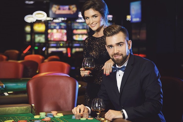 Tata letak meja roulette dengan area taruhan dalam dan luar