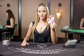Antarmuka Togel 3D di platform livebola88 dengan tampilan mobile yang responsif